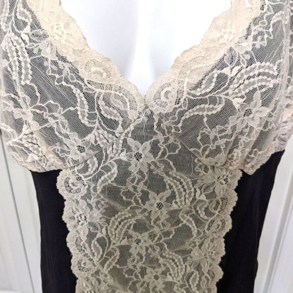NWOT Hanky Panky Babydoll Nighty Black w/ Ivory Lace Inset - Picture 2 of 6